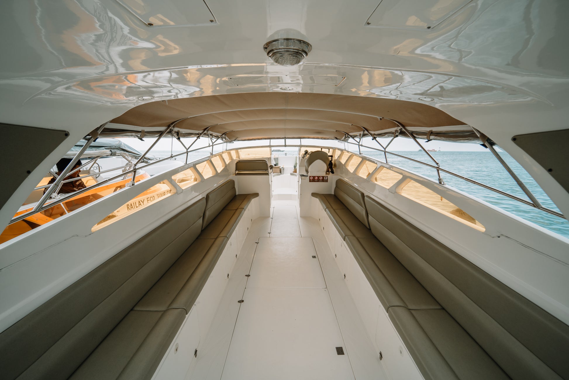 Nature’s Canvas: The Stunning Wonders of Hong Island - Luxury Speed Boat (S10)