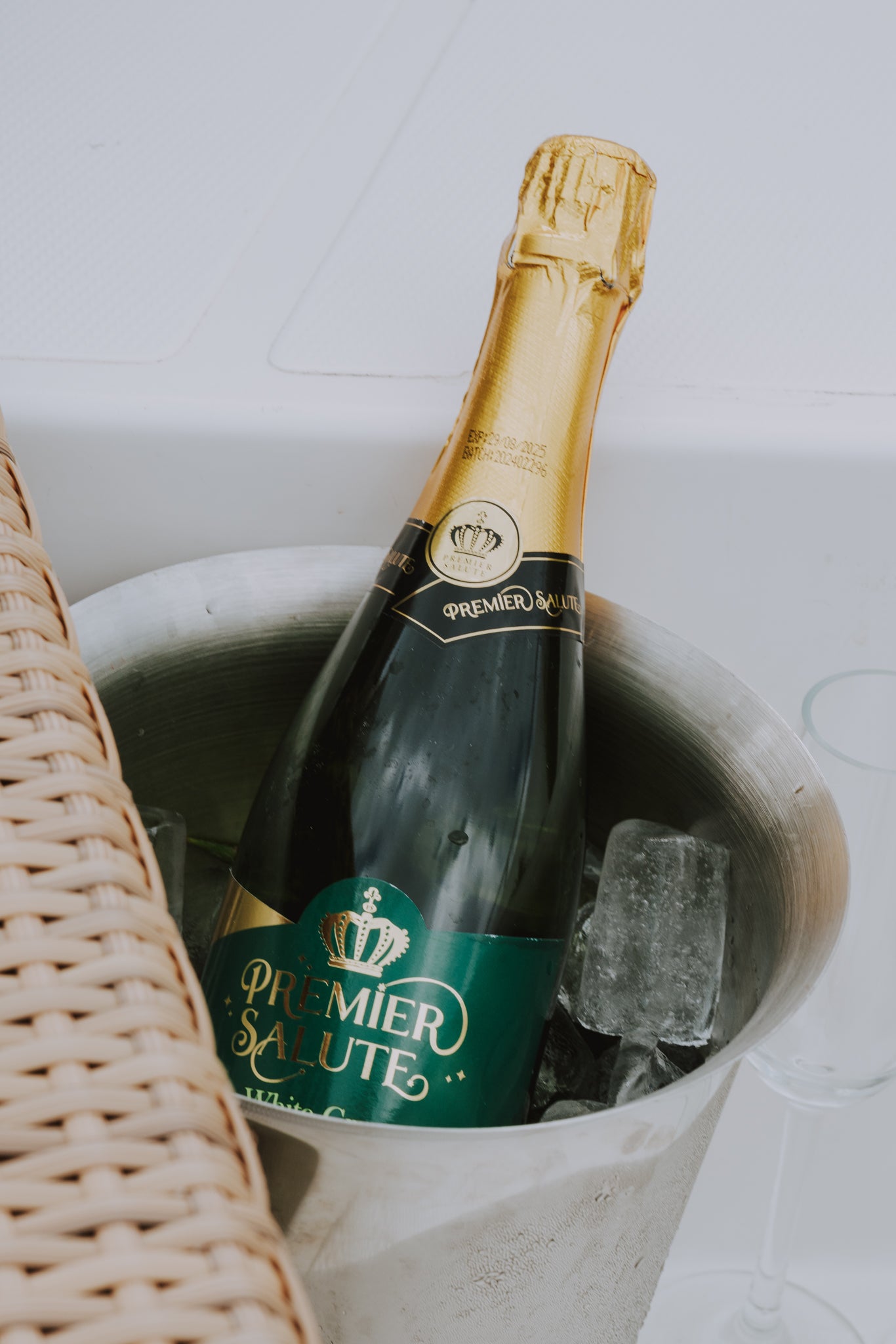 Echoes of the Ocean: An Island Hopping Experience in Krabi -  Luxury Speedboat (S06)