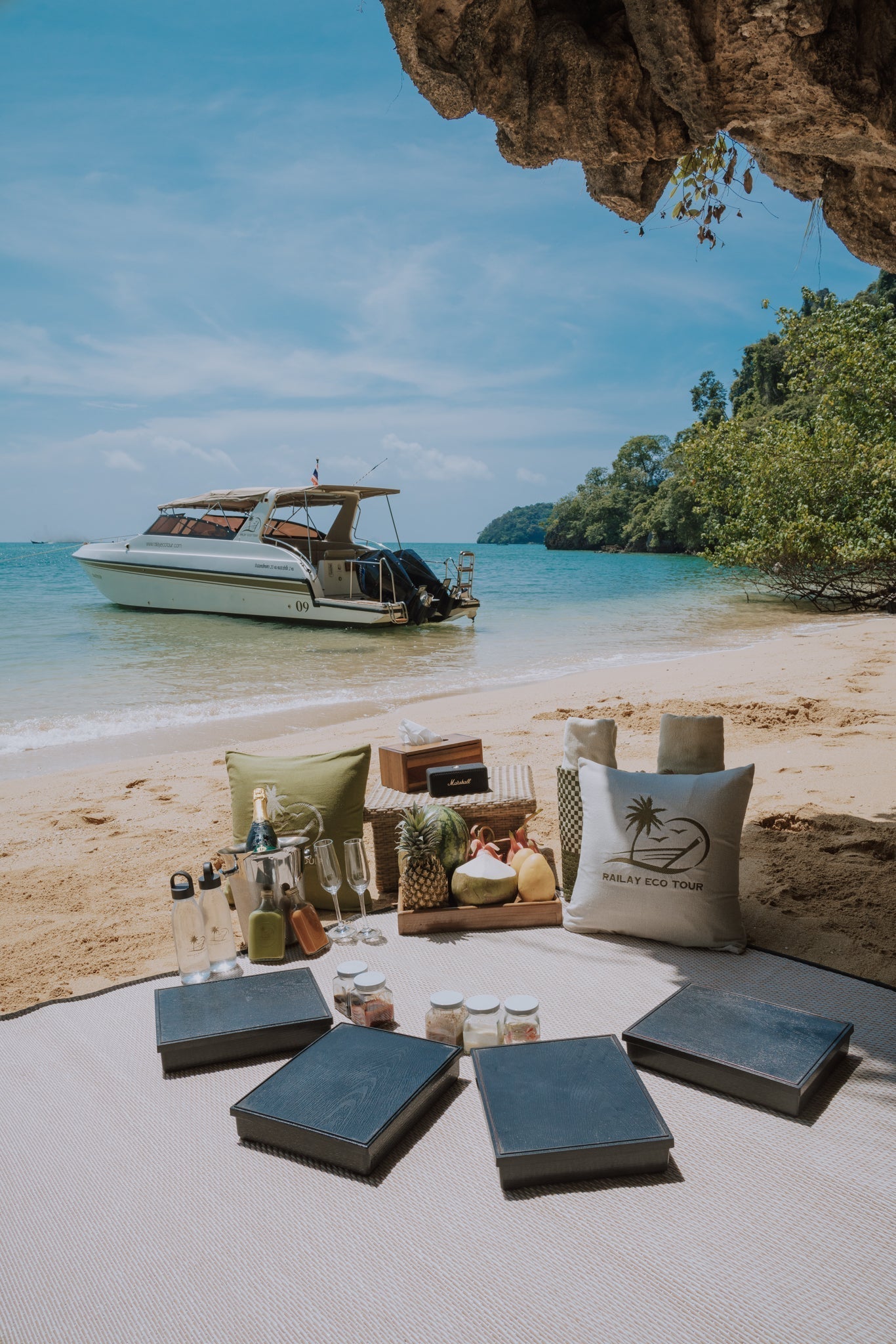 Krabi Half Day Pemium Speed Boat 09: 4 Island Hopping Adventure