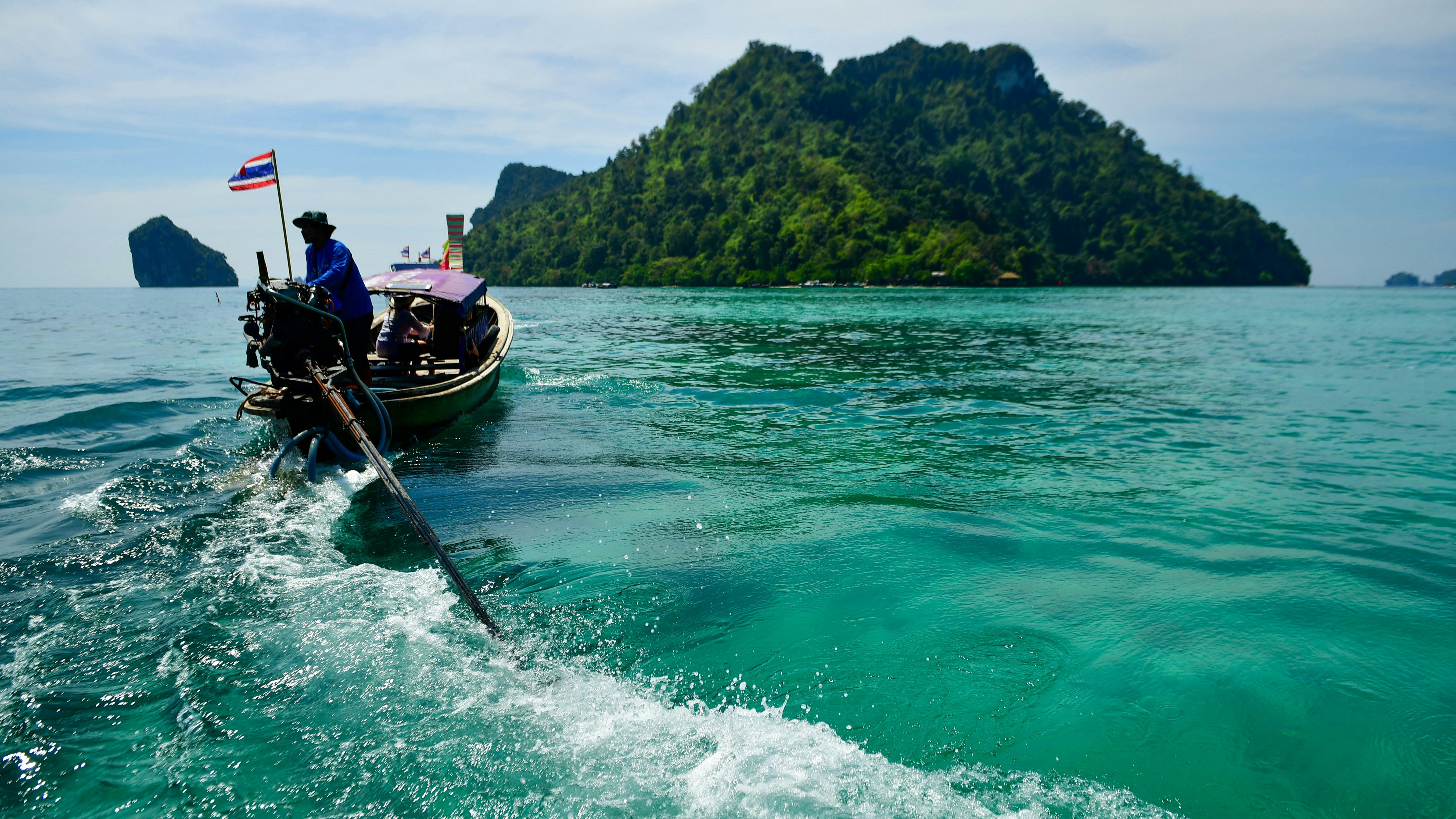 Image of Krabi Full Day Luxury Speed Boat 06: 6 Island Hopping Adventure