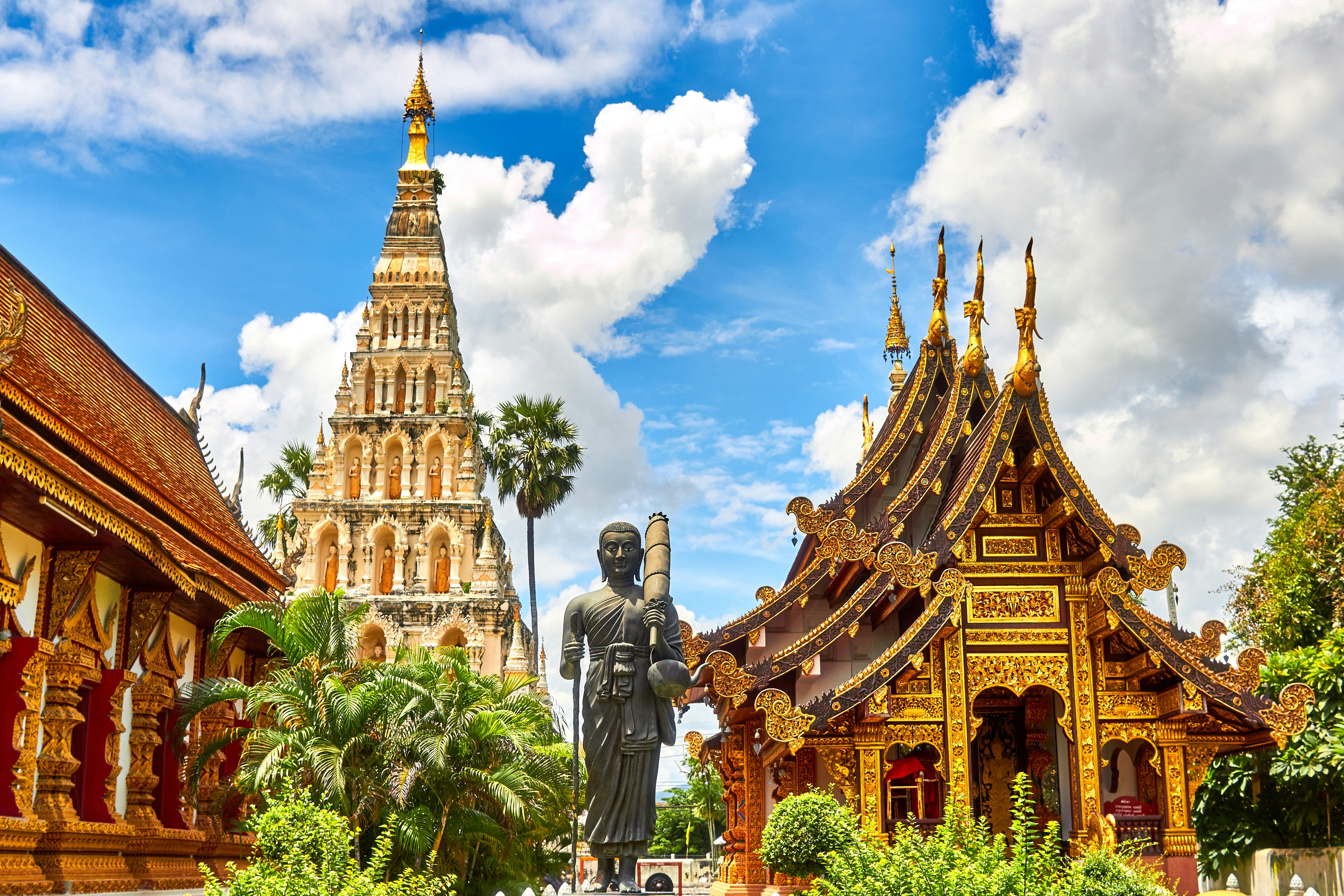 Image of Classic Thailand Icons Tour: Maeklong Train Market & Floating Markets Experience