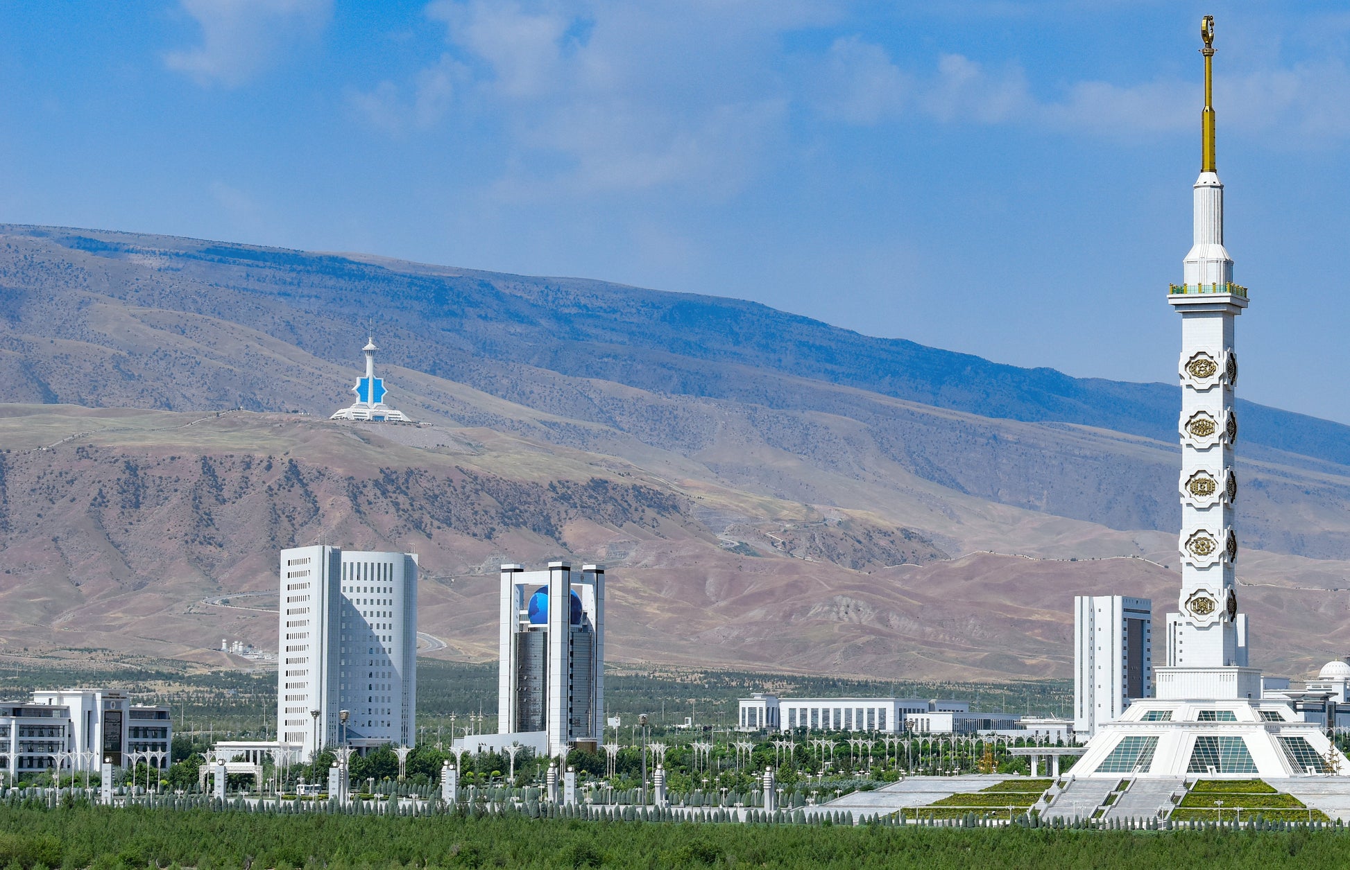 4D From Sacred Minarets to Burning Sands: Discover Turkmenistan’s Timeless Wonders