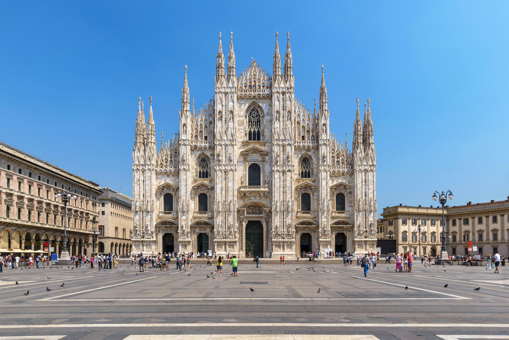 6 Days Grand Swiss Lakes to Milan Fashion Capital Private Tour