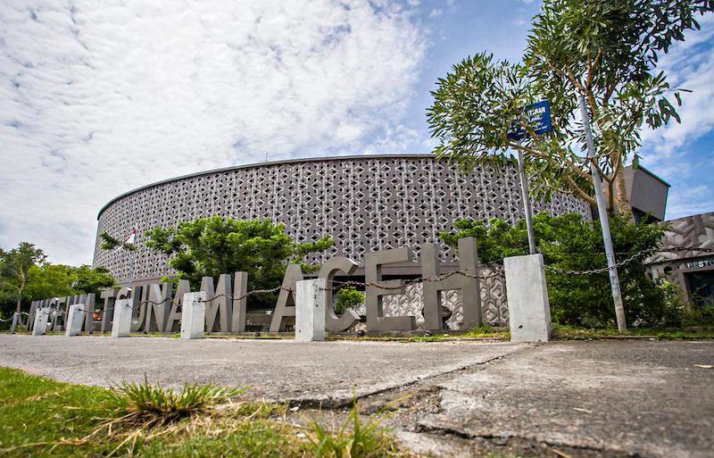 Image of 5D Aceh Stories & Seascapes: Tsunami Memorial to Rubiah Island
