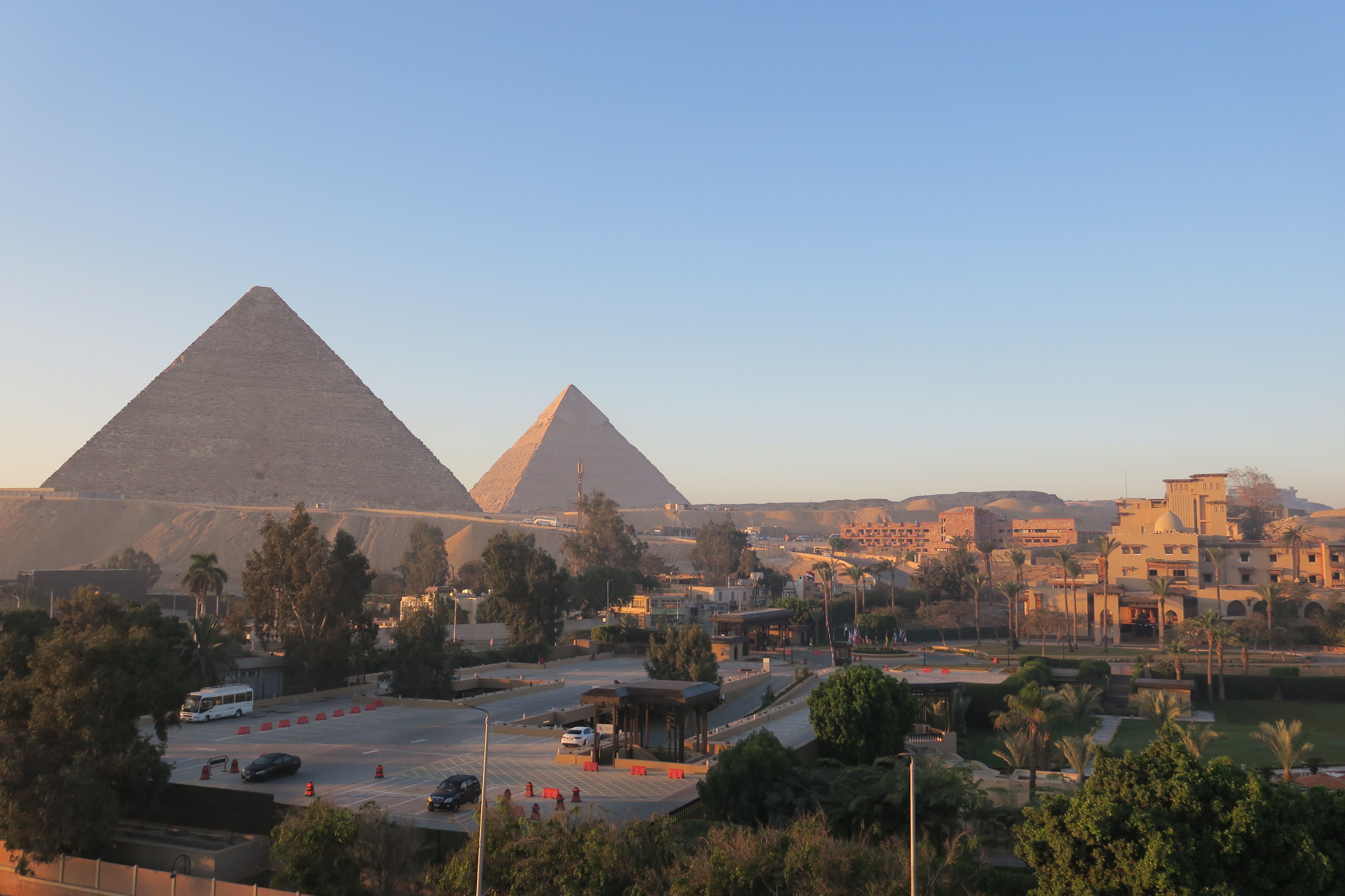 Image of Giza Pyramids, Sphinx & Memphis One Day Experience — Photo Ready Stops