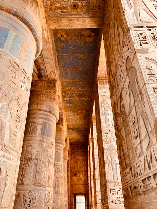Luxor West Bank Tour — Medinat Habu, Deir el-Medina & Valley of the Queens