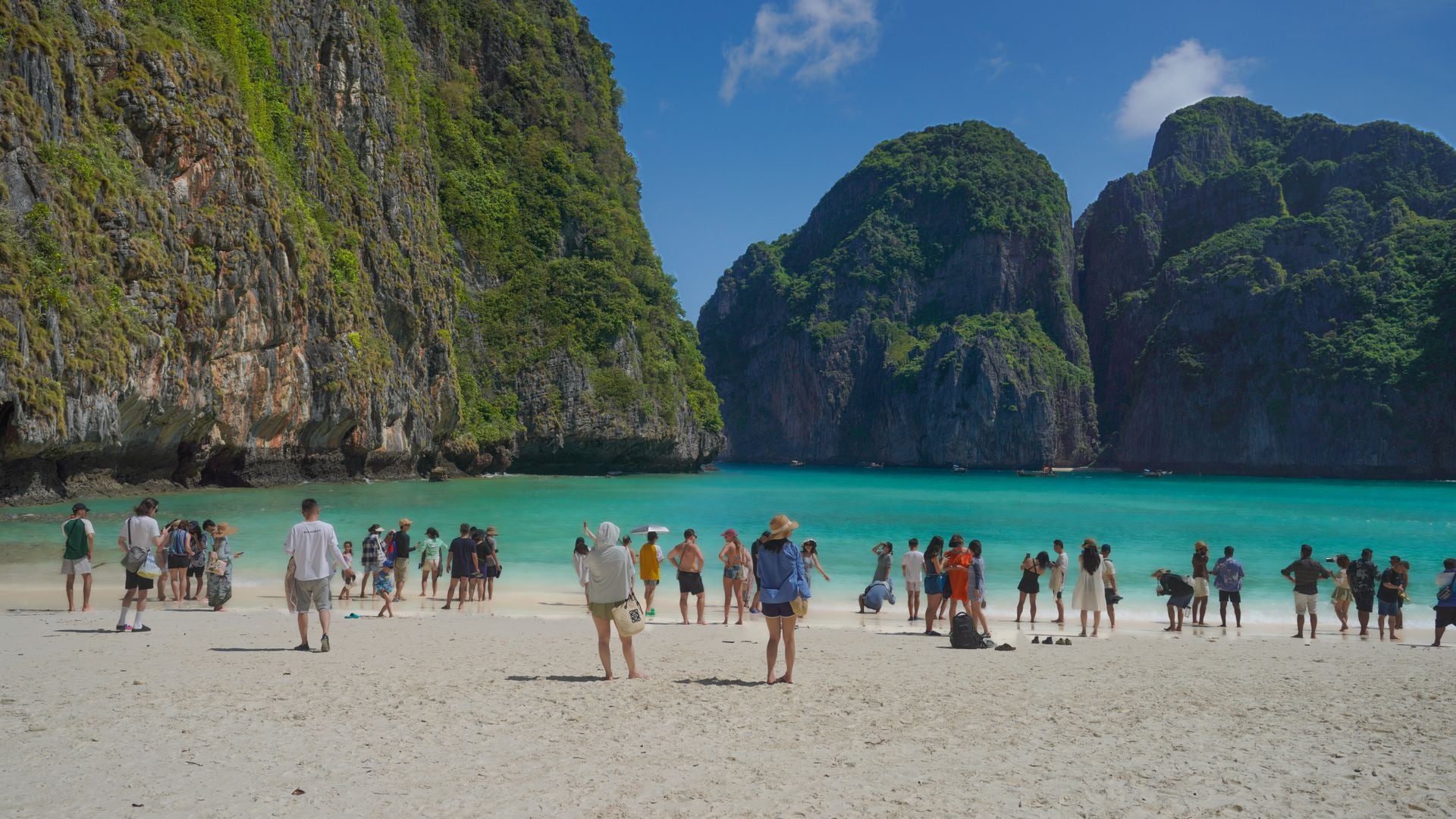 Image of Krabi Local Speedboat Tour | Cliffs, Coves & Islands
