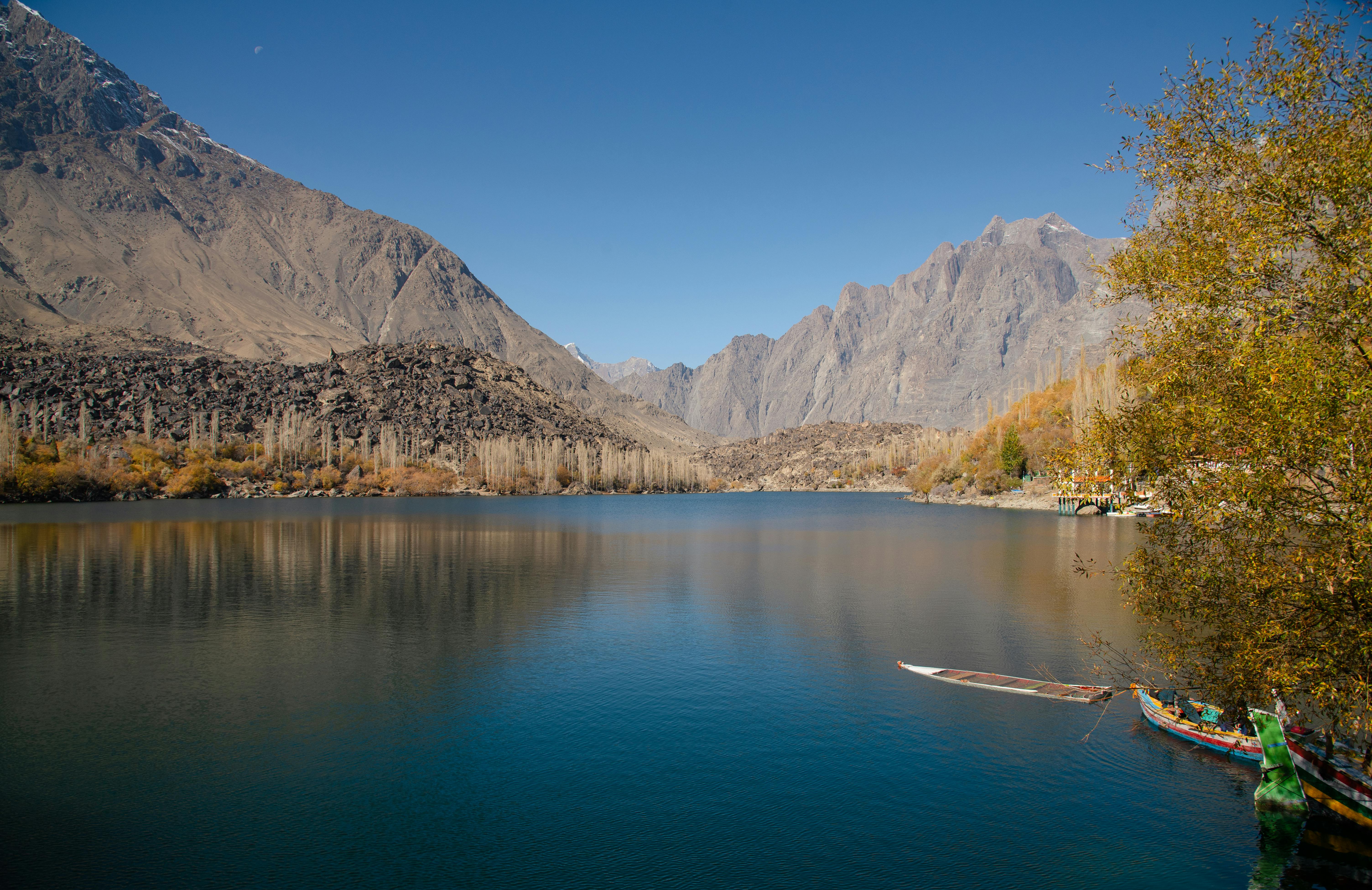 Image of 10D Autumn Pakistan Scenic Tour: Lahore, Islamabad, Naran, Hunza, Skardu