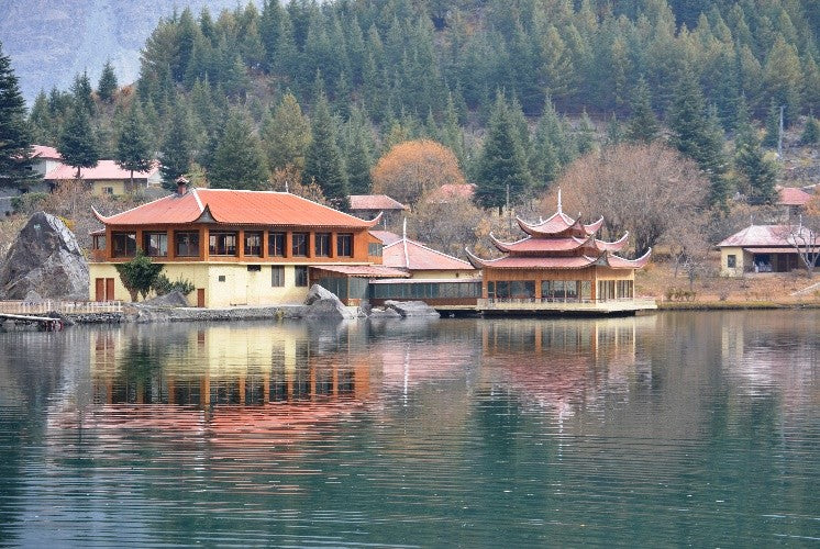 10D Autumn Pakistan Scenic Tour: Lahore, Islamabad, Naran, Hunza, Skardu