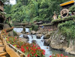 Hanoi to Sapa & Halong Bay 7D6N — Fansipan Cable Car + Cruise