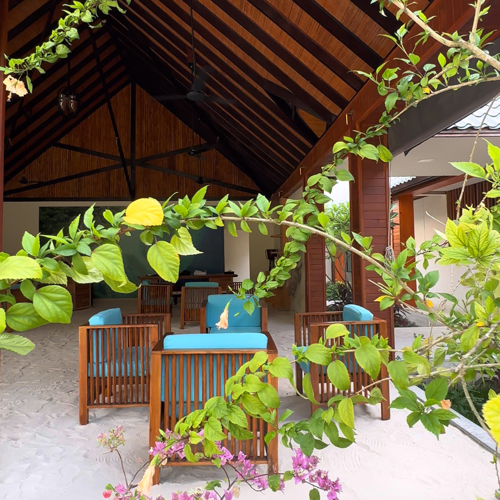 7 Nights: Luxurious Serenity at Furaveri Island Resort Maldives - Beach Villa