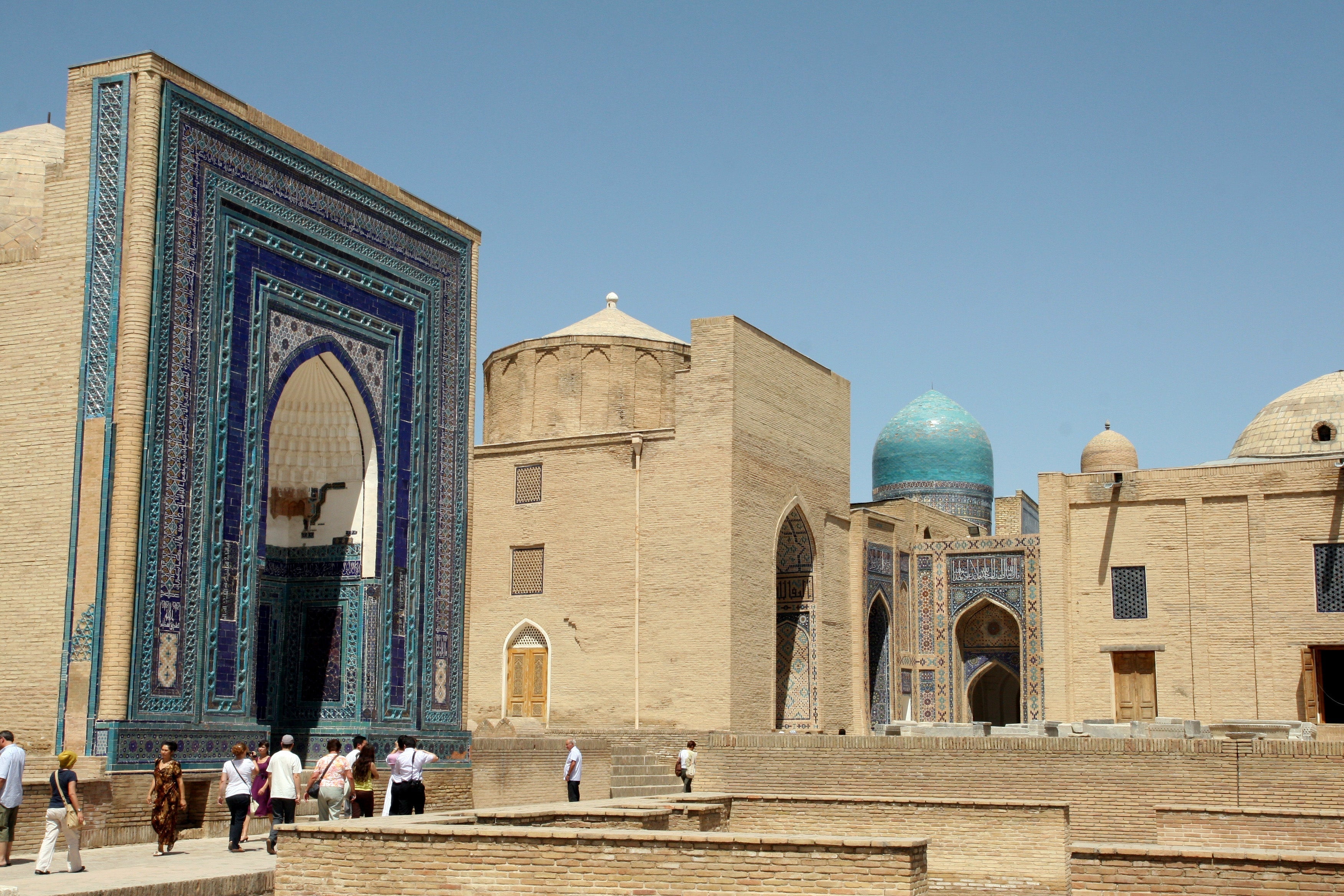 Image of Eternal Domes & Alpine Lakes: A 17-Day Multi-Country Masterpiece