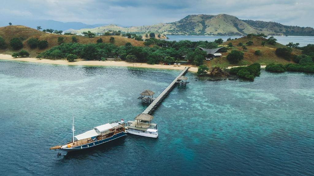 Image of Ultimate Komodo Diving Experience: Manta Point, Castle Rock & Hidden Reefs