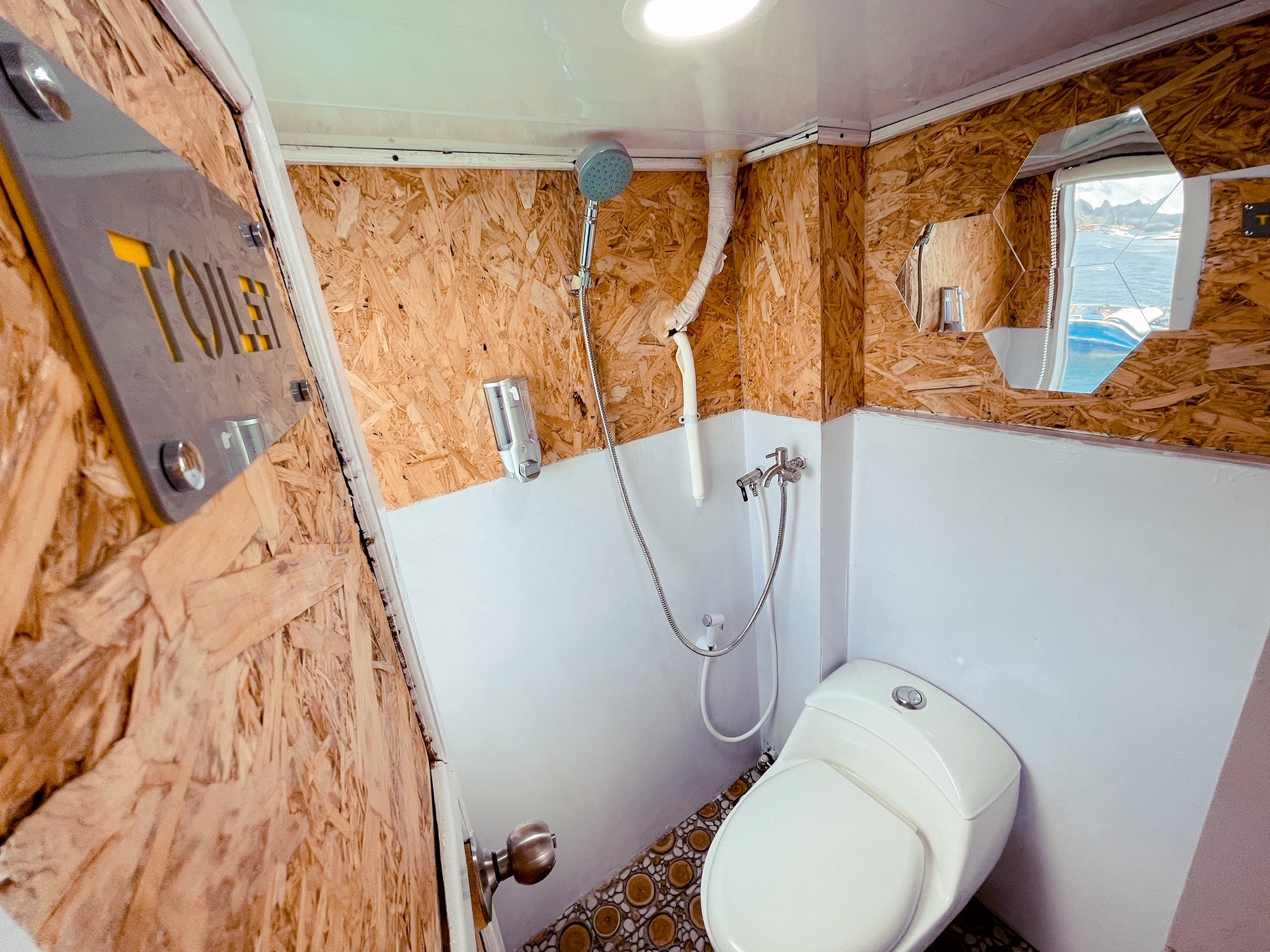 Image of 3D2N Luxury Phinisi & Standard Boat Komodo Sailing Trip