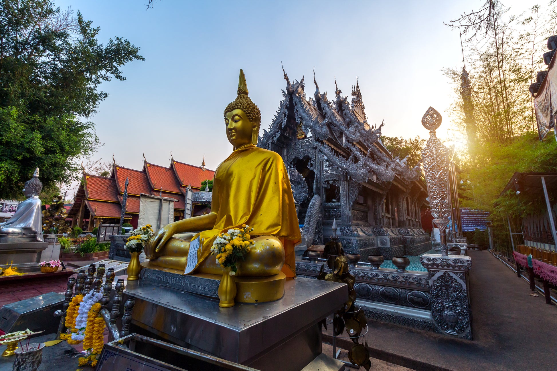 Chiang Mai Old City Tuk Tuk Temples Tour – Lanna Heritage Half-Day Experience