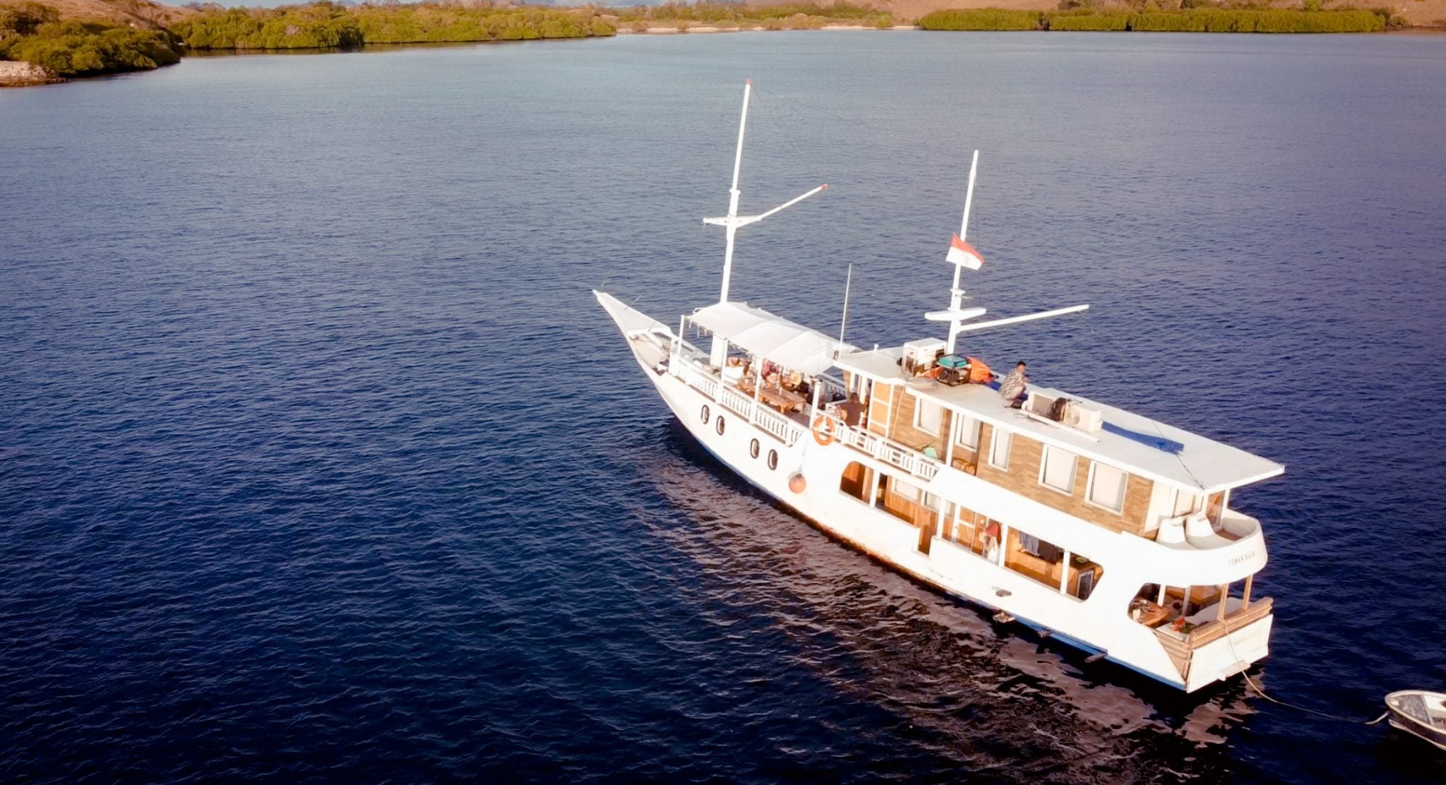 Image of [Standard Boat] 3D2N Sailing Komodo Dragon Adventure from Labuan Bajo