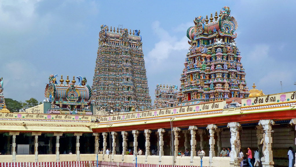 13D Sacred Tamil Nadu & Serene Kerala Backwaters Journey (4* Hotel)