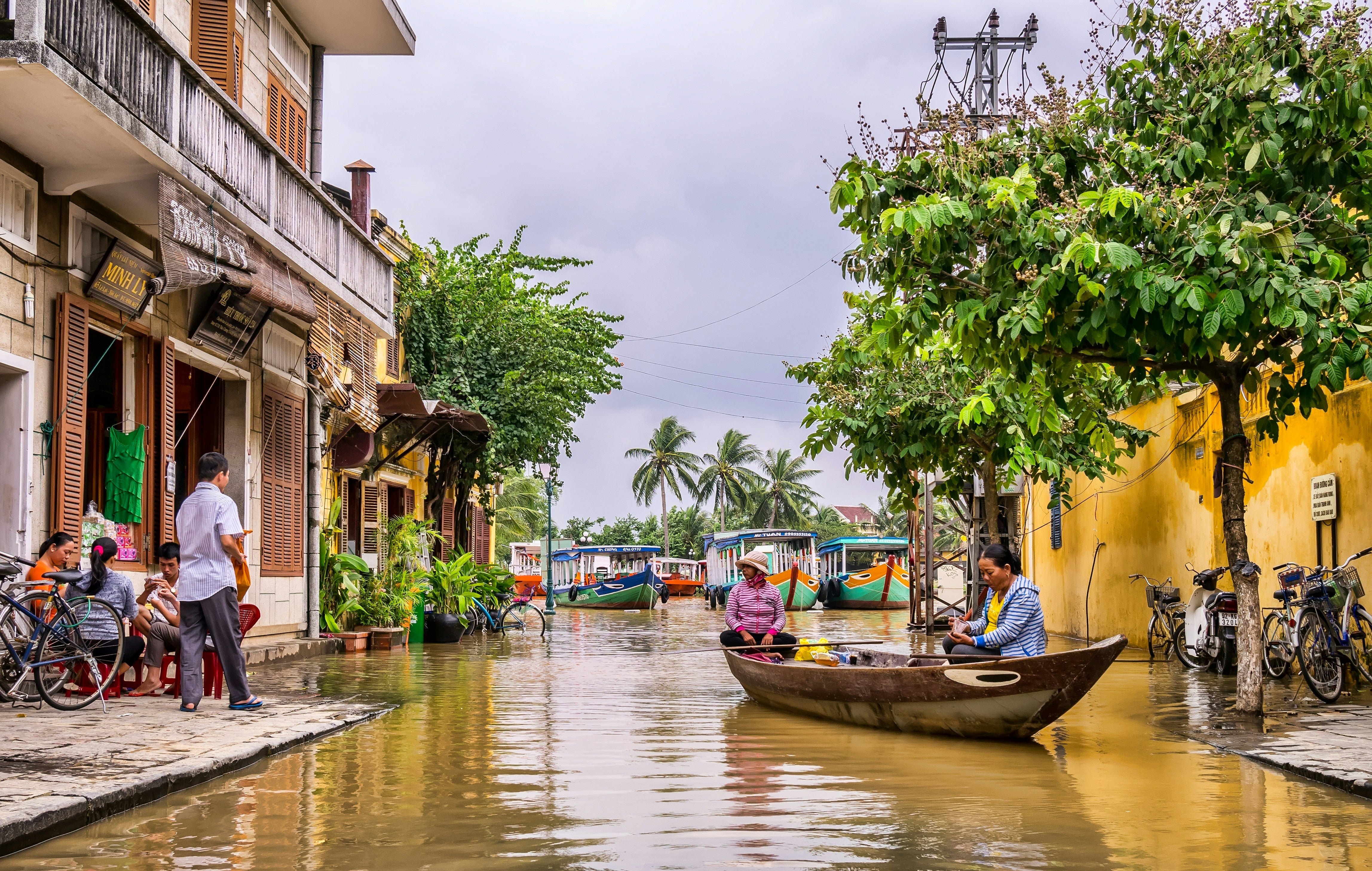 Image of Best of Vietnam 6-Day: Halong UNESCO Bay, Cu Chi Tunnels & Mekong