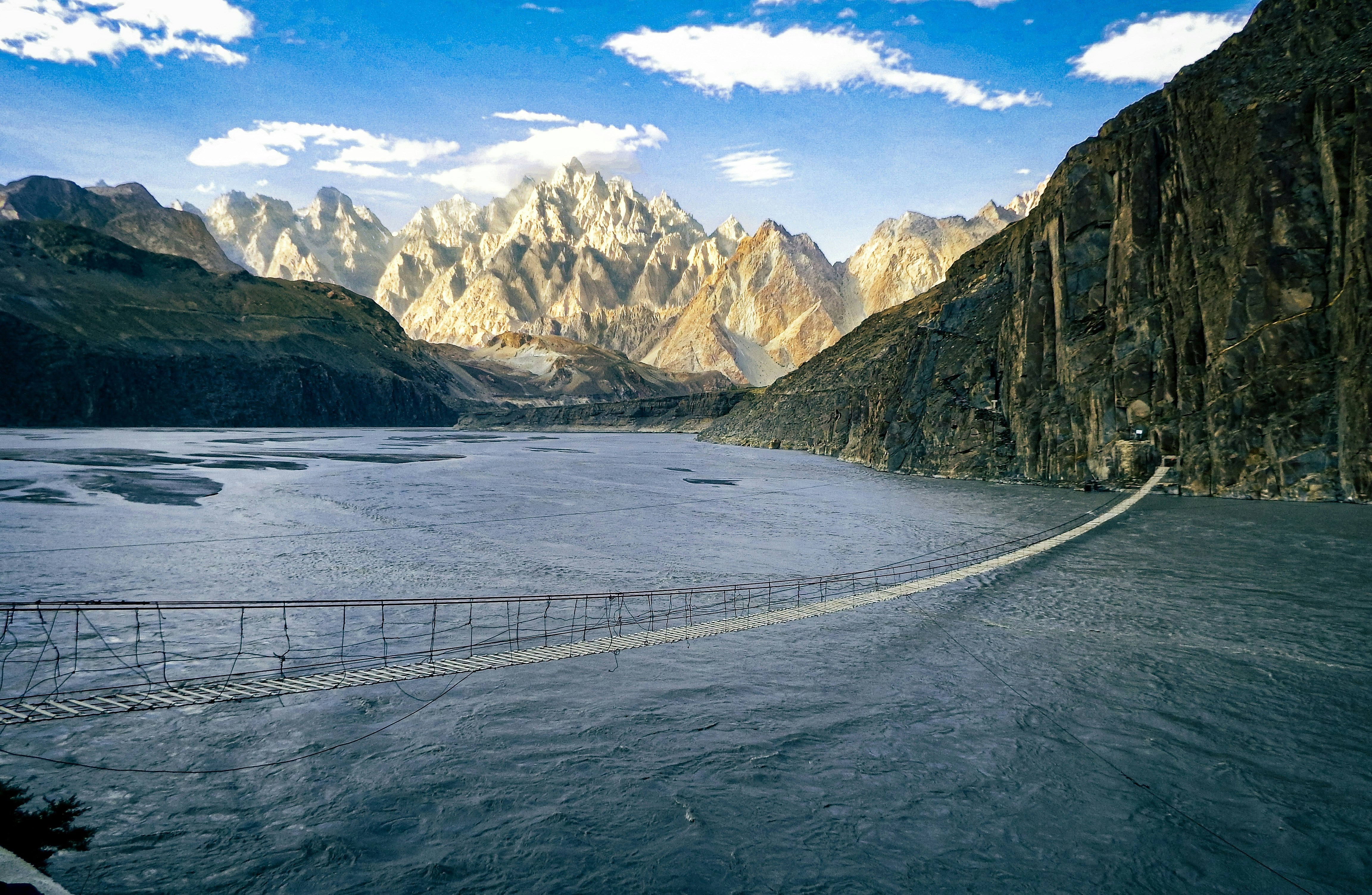 Image of 10D Autumn Pakistan Scenic Tour: Lahore, Islamabad, Naran, Hunza, Skardu