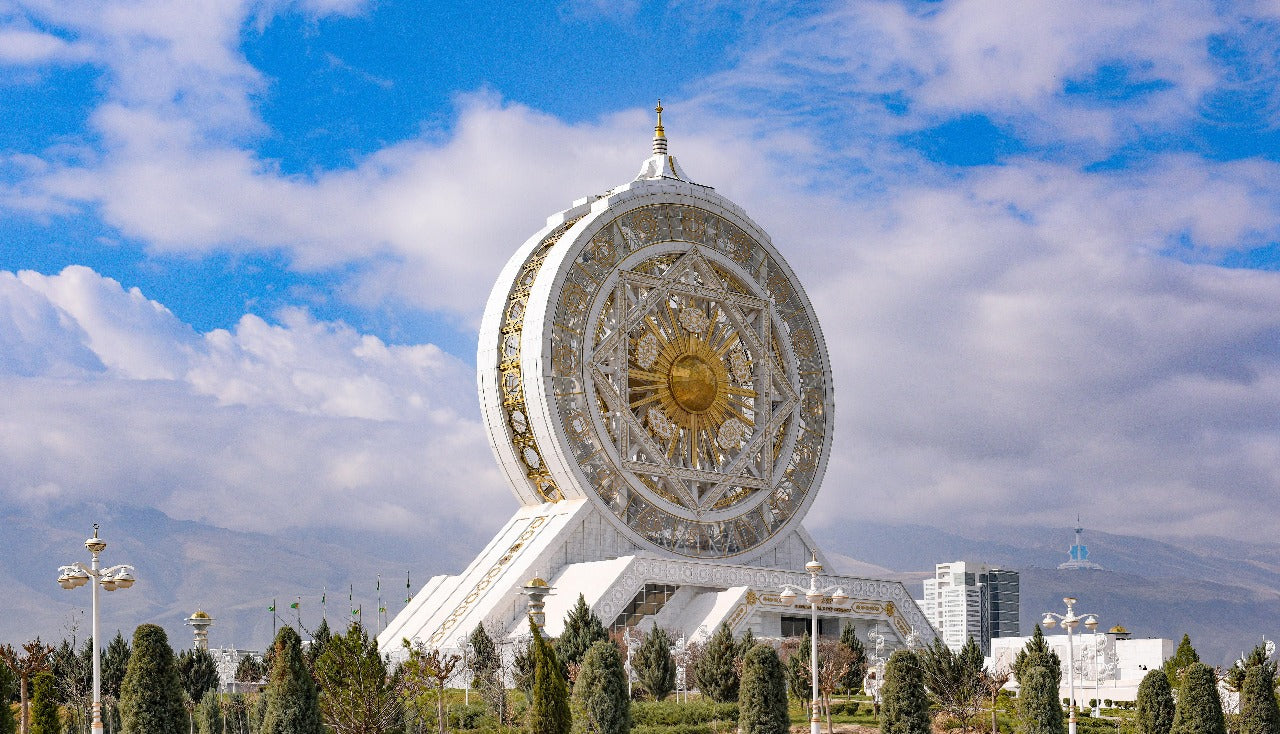 8D Golden Domes and Desert Nights: Exploring Turkmenistan’s Ancient Wonders
