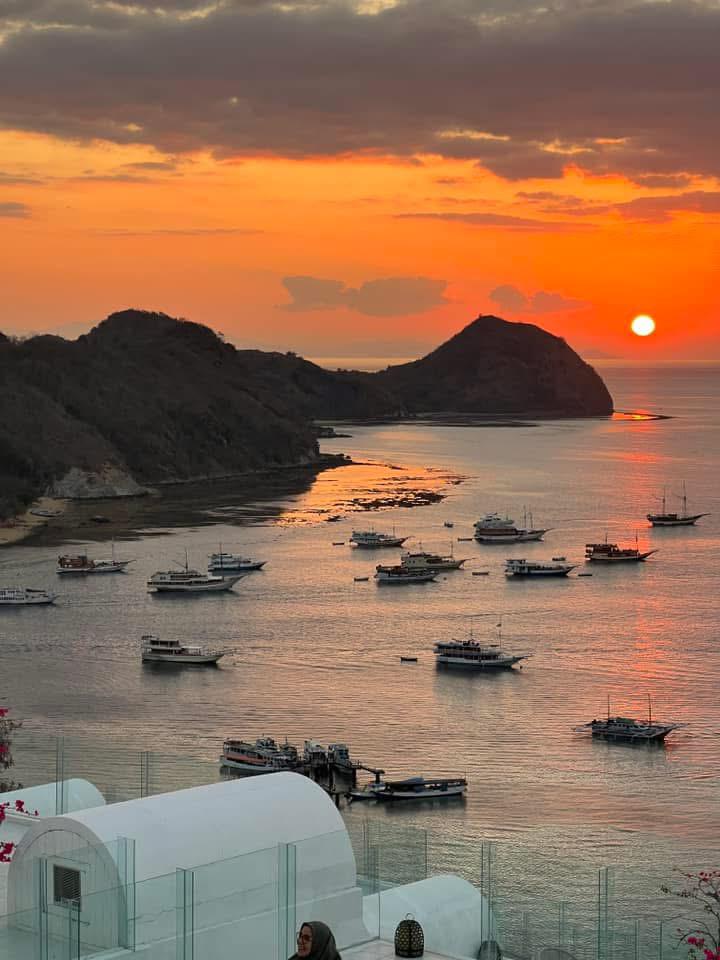 Image of 4D Manta, Dragons & Sunset Peaks: The Ultimate Labuan Bajo Escape