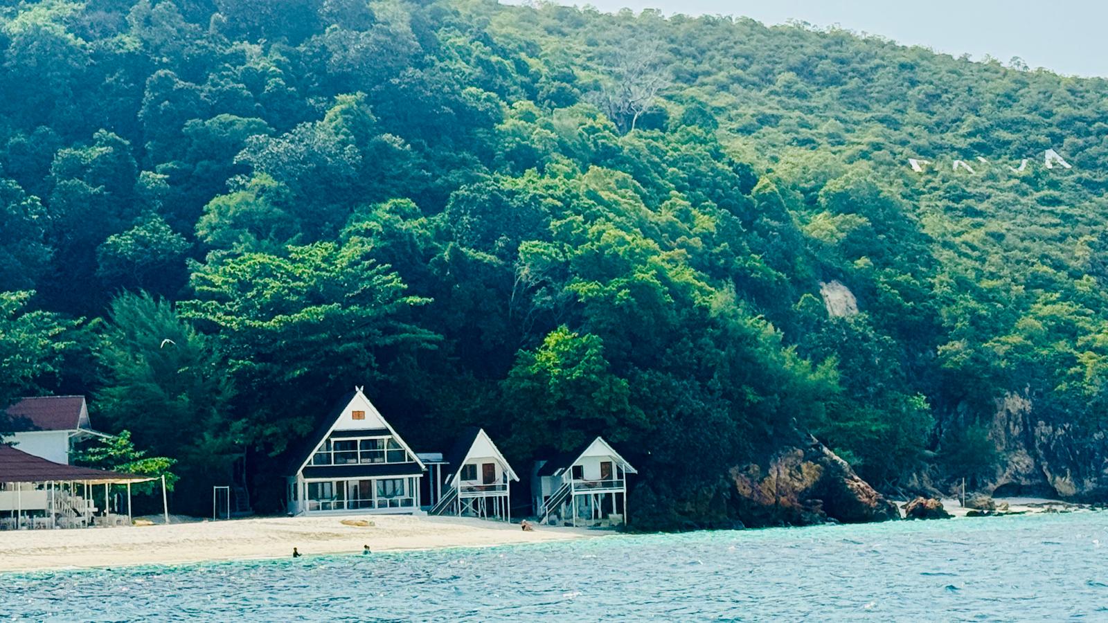 Mersing 7-Island Hopping Adventure Day Tour