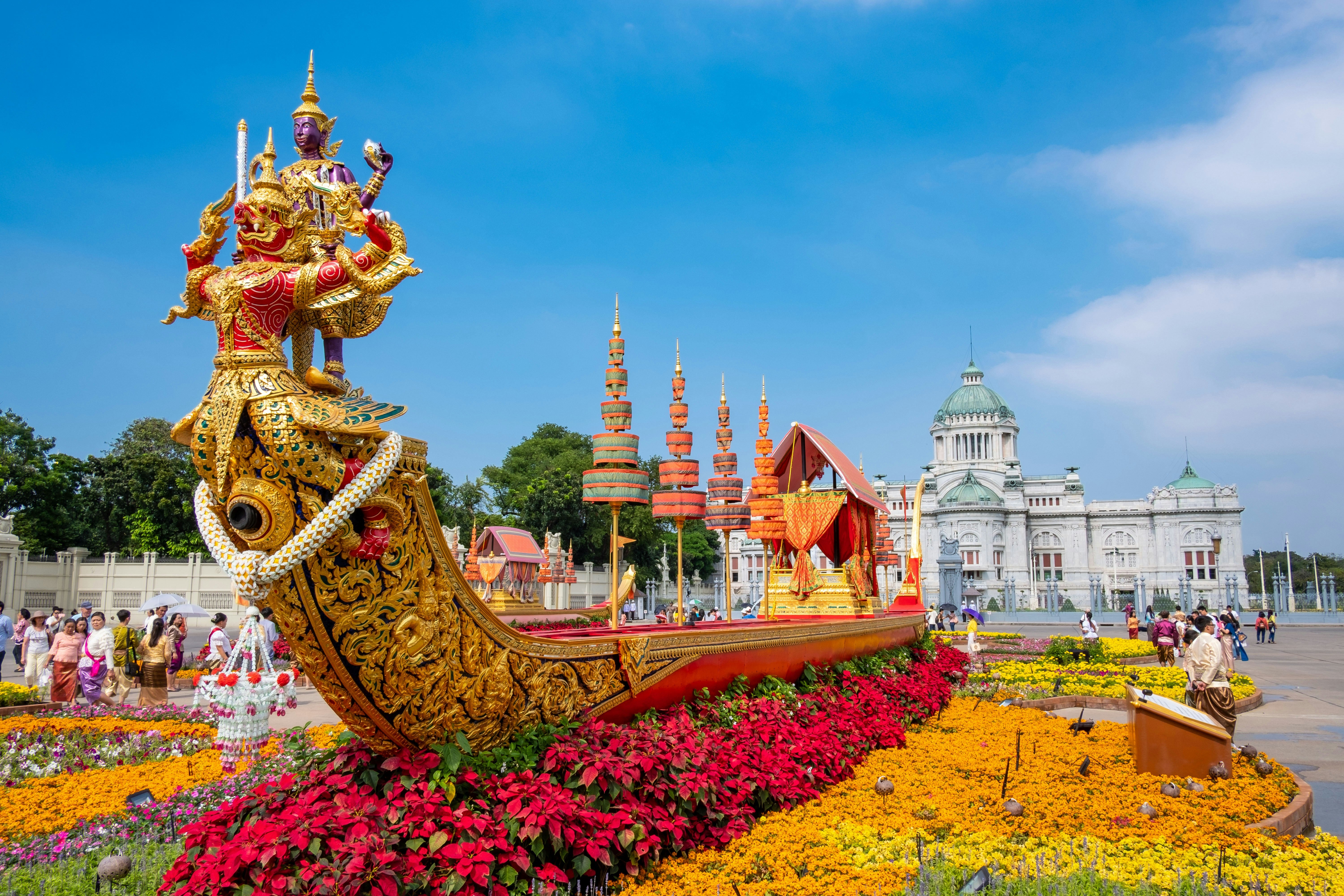 Image of Classic Thailand Icons Tour: Maeklong Train Market & Floating Markets Experience